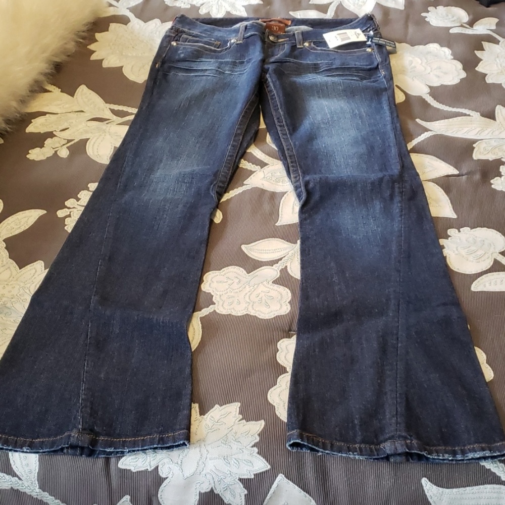 Jeans - Picture 2 of 3